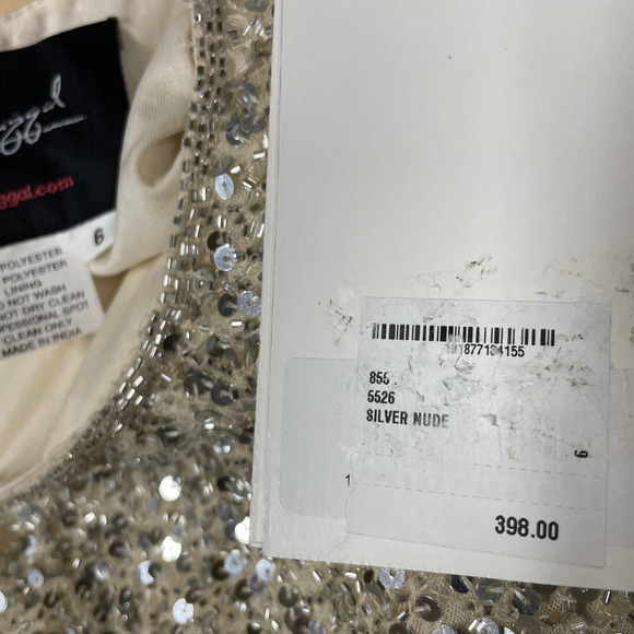Mac Duggal NWOT Silver Sequined Modi Sheath Cocktail Dress Size 6 Beaded Sparkle - Picture 6 of 12